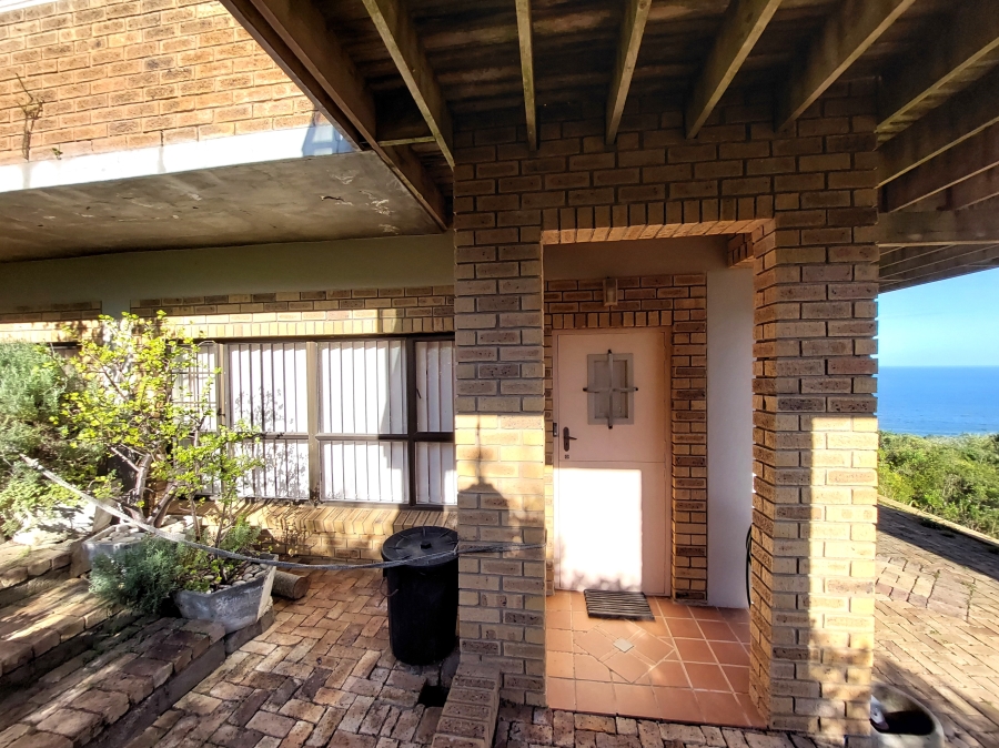 6 Bedroom Property for Sale in Dana Bay Western Cape